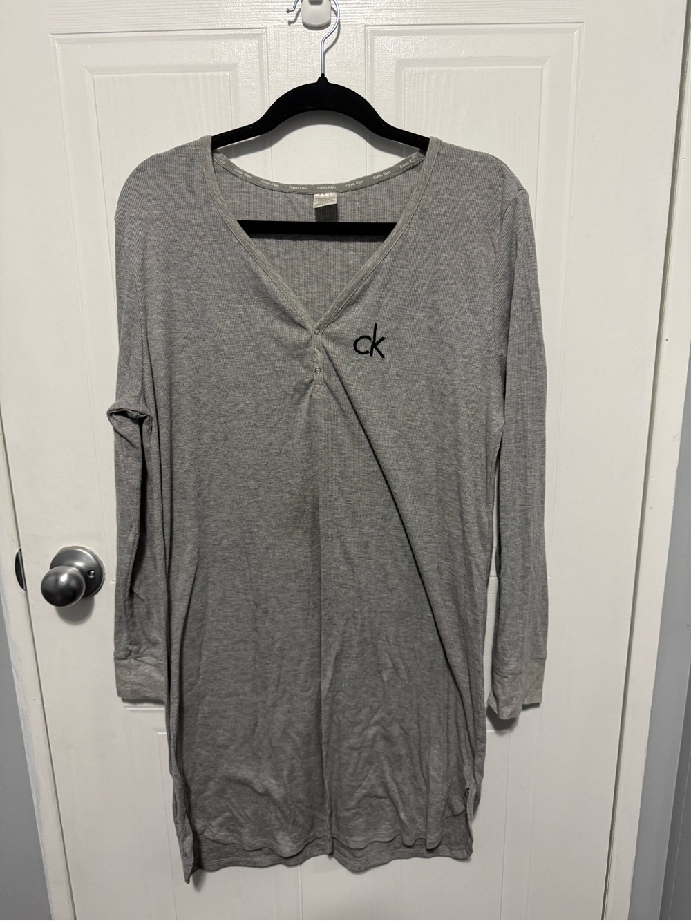 Calvin Klein Light Gray Long-Sleeve V-Neck Nightshirt